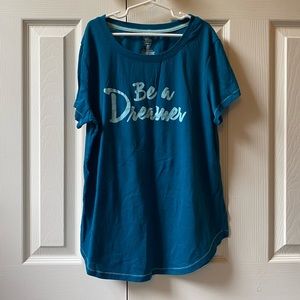 Blue/turquoise “be a dreamer” shirt